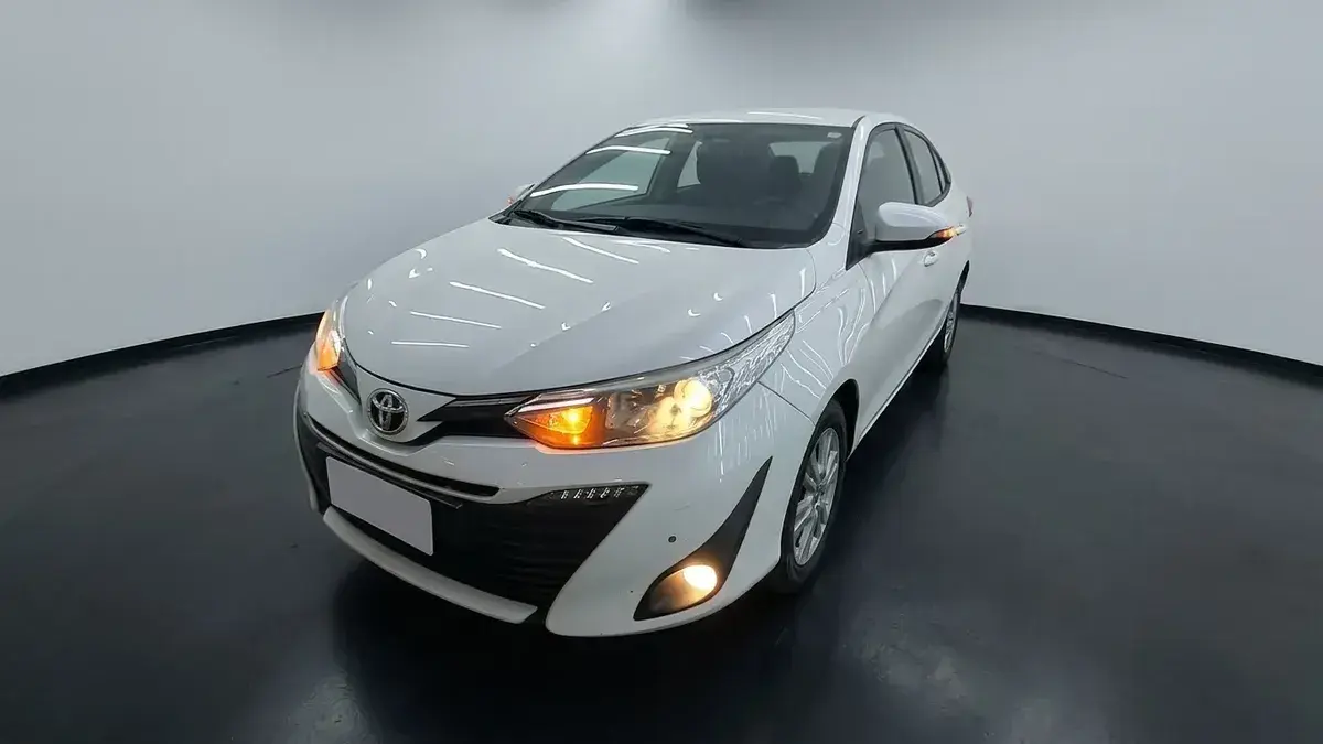 Toyota Yaris 2020 - foto 1