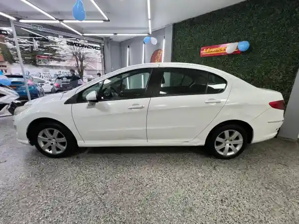 Peugeot 408 1.6 Allure Hdi Nav 115Cv 2012 - foto 5