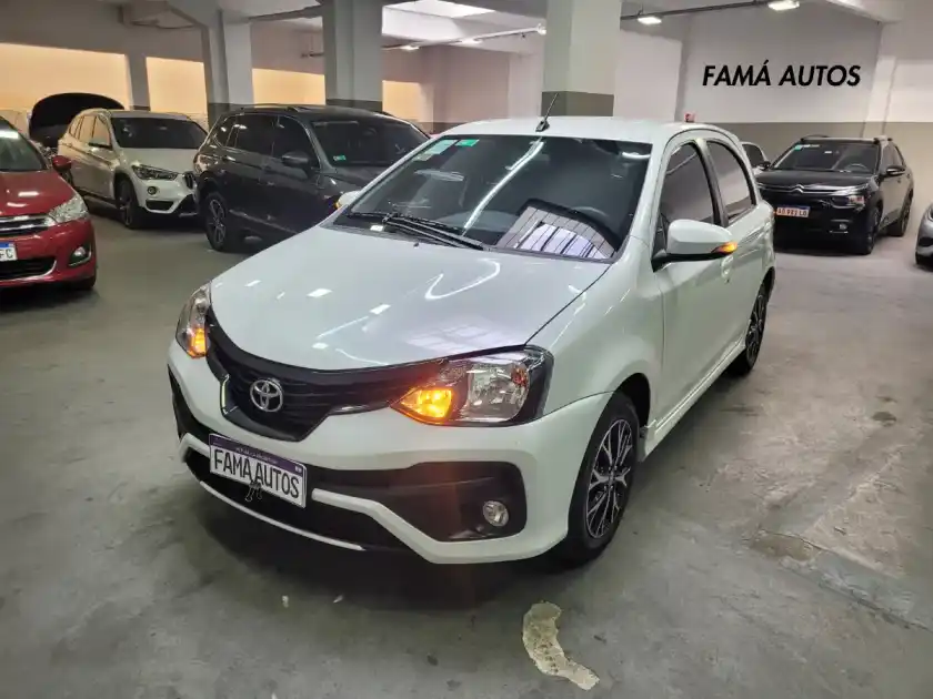 Toyota Etios 2021 - foto 1