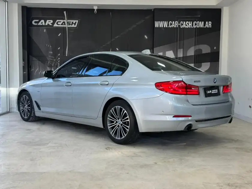 Bmw Serie 5 2.0 Serie 5 530I Sport Line 2018 - foto 3