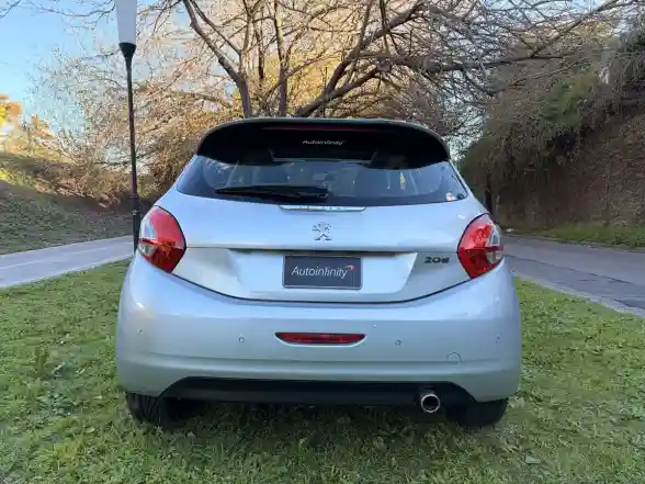 Peugeot 208 1.6 Feline 2013 - foto 4