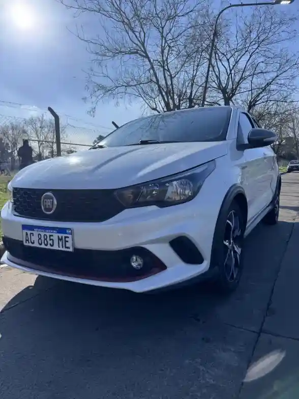 Fiat Argo 1.8 Hgt 2018 - foto 3