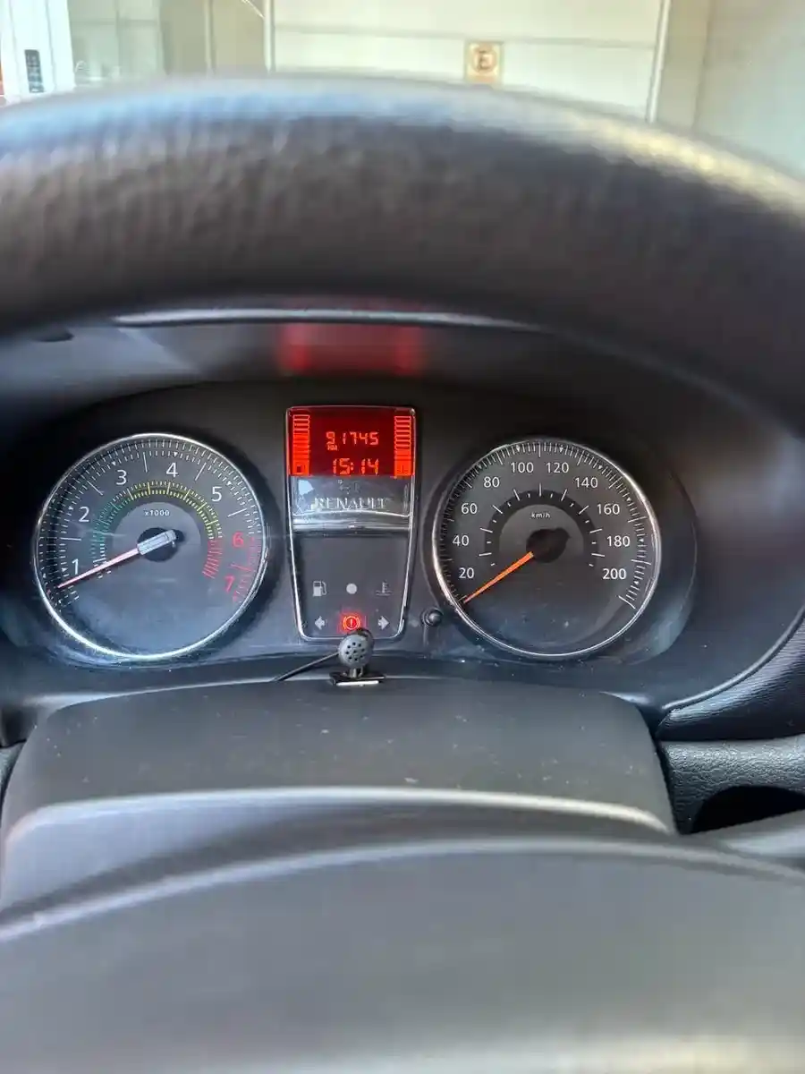 Renault Clio 1.2 Mío Expression Pack I 2013 - foto 4