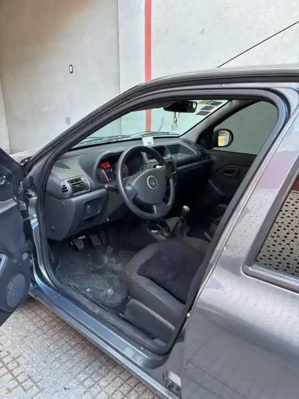 Renault Clio 1.2 Mío Expression Pack I 2013 - foto 5