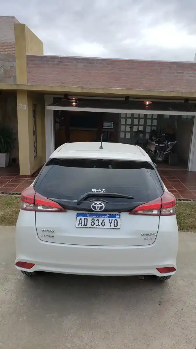Toyota Yaris 1.5 107Cv Xls Pack Cvt 2019 - foto 4