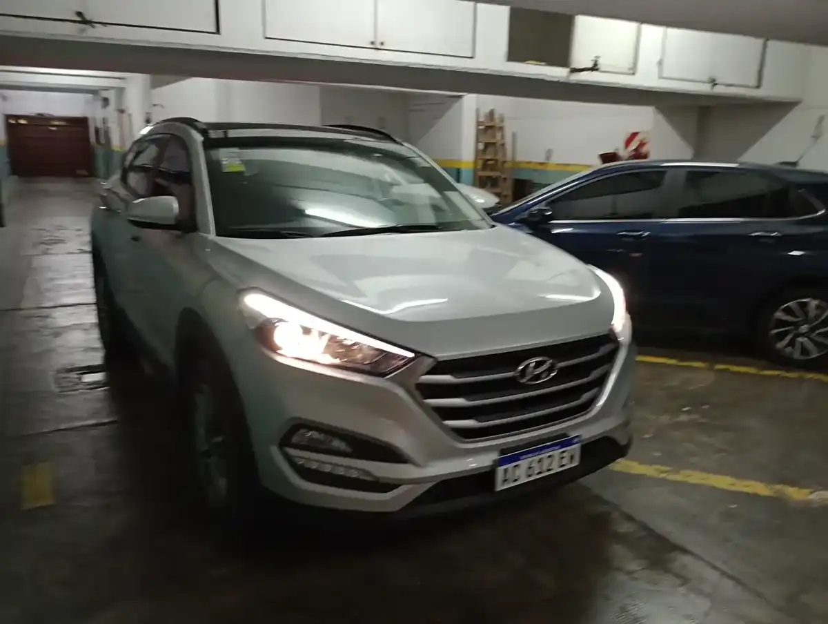 Hyundai Tucson 2.0 C/Techo 2018 - foto 4