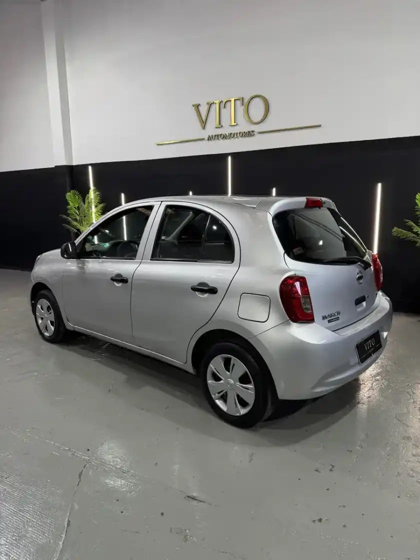 Nissan March 1.6 Active 107Cv 2017 - foto 5