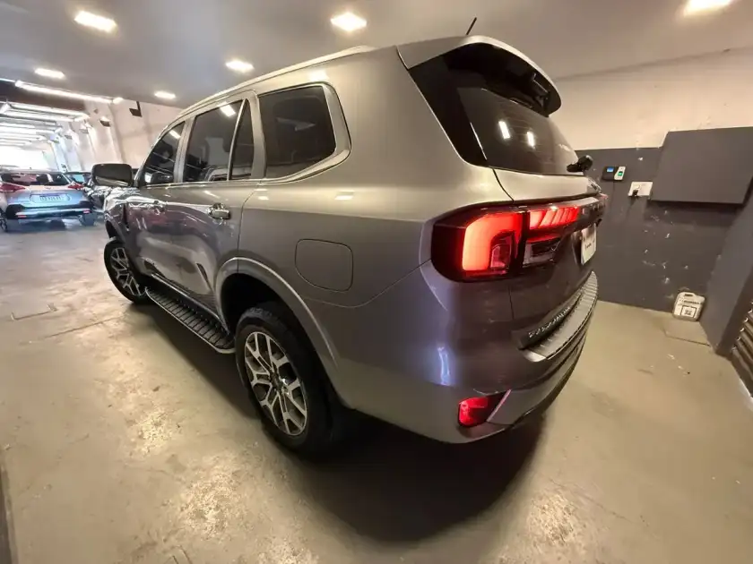 Ford Everest 2.3 Gtdi Ecoboost Titanium 4X4 At 2026 - foto 2