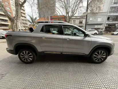 Fiat Toro 2.0 Volcano 4X4 At 2017 - foto 4