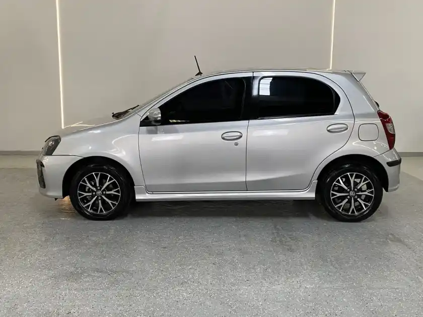 Toyota Etios 1.5 Xls Mt 2022 - foto 4