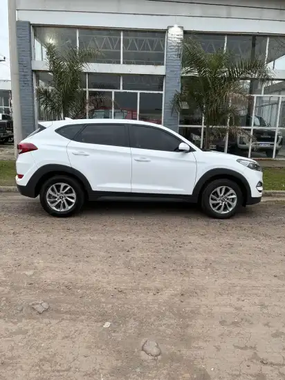 Hyundai Tucson 2.0 Style 2Wd At 2018 - foto 2