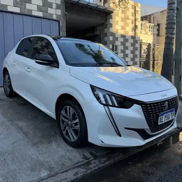 Peugeot 208 2021 - foto 1