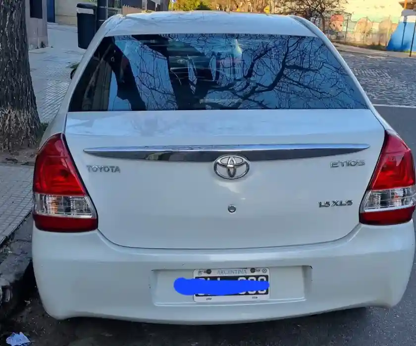 Toyota Etios 1.5 Xls 2014 - foto 4