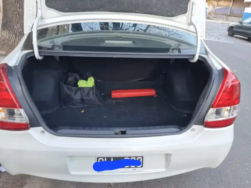 Toyota Etios 1.5 Xls 2014 - foto 5