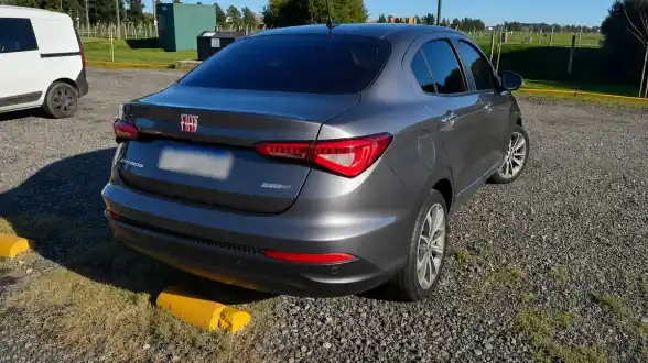 Fiat Cronos 1.8 16V Precision At6 Pack Premium 2022 - foto 3