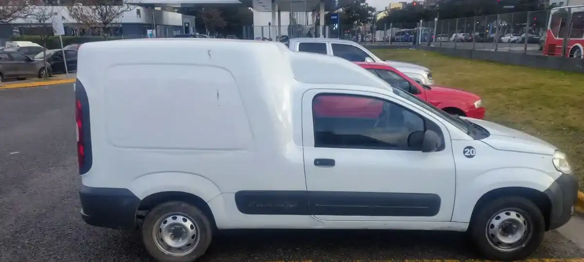 Fiat Fiorino 1.4 Fire Evo Pack Top 87Cv 2017 - foto 2