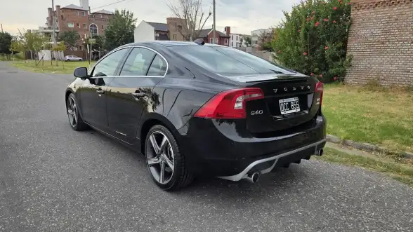 Volvo S60 3.0 T6 At R-Design Awd 2014 - foto 2