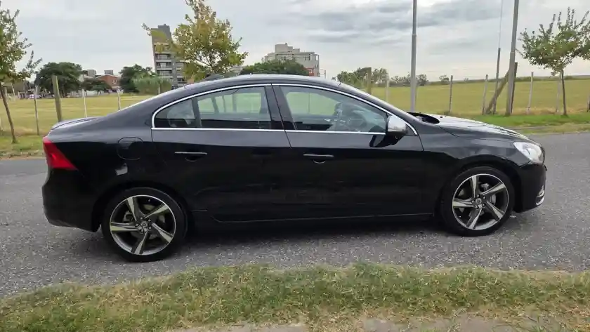 Volvo S60 3.0 T6 At R-Design Awd 2014 - foto 3