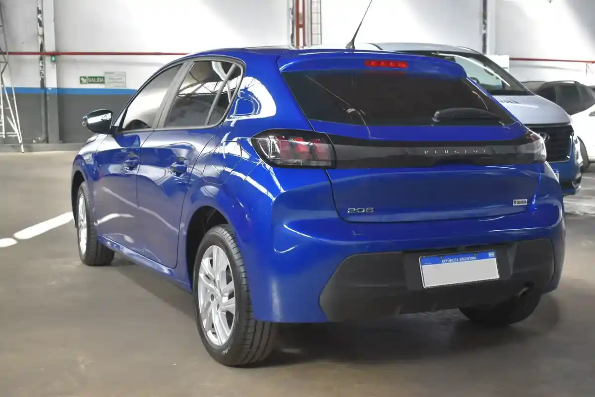 Peugeot 208 1.6 Active Pack 2023 - foto 4