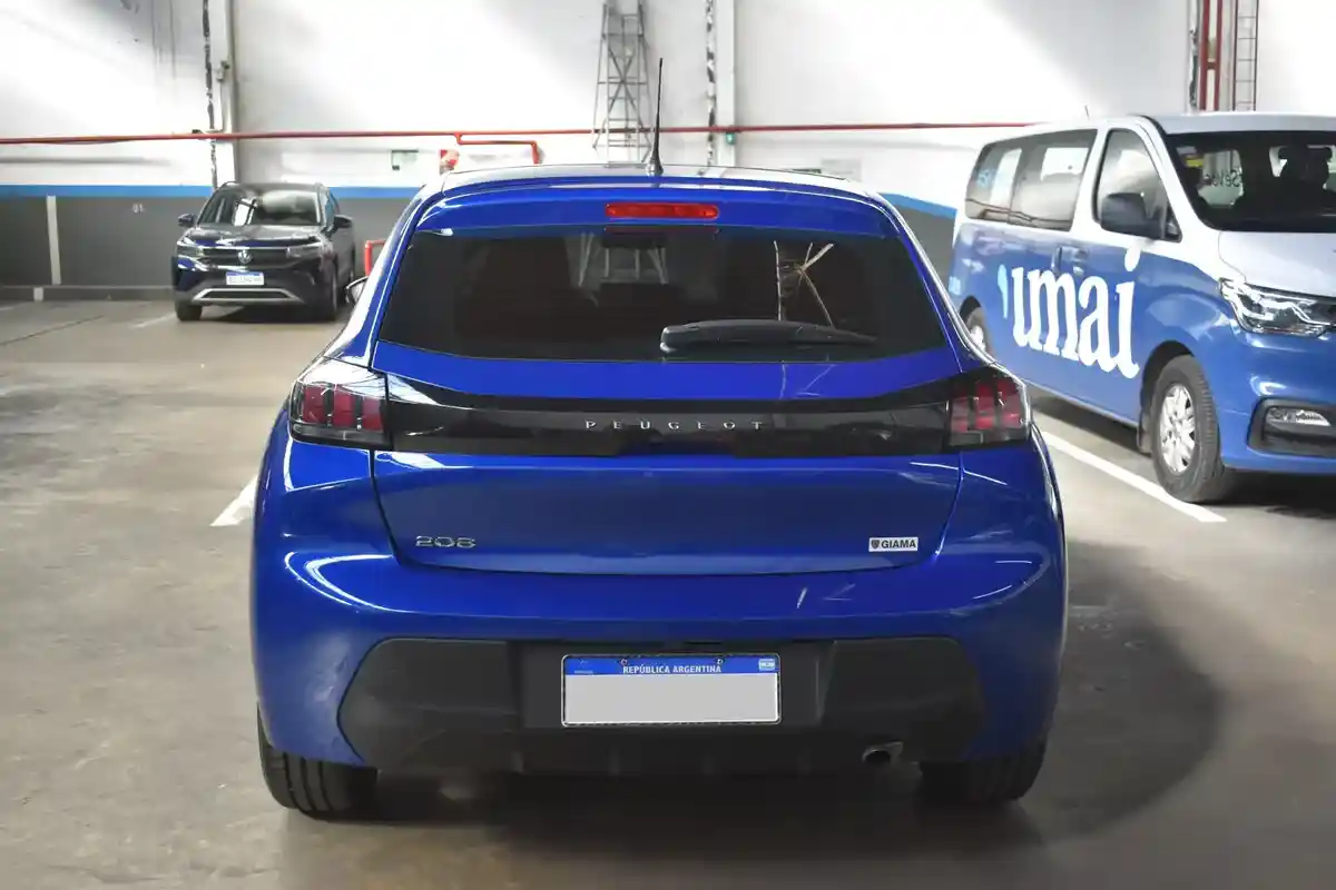 Peugeot 208 1.6 Active Pack 2023 - foto 5
