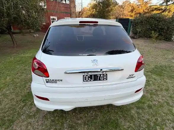 Peugeot 207 Compact Active 1.4 2014 - foto 5