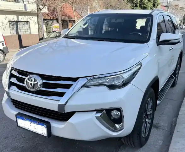 Toyota Sw4 2.8 Srx 177Cv 4X4 7As At 2017 - foto 1