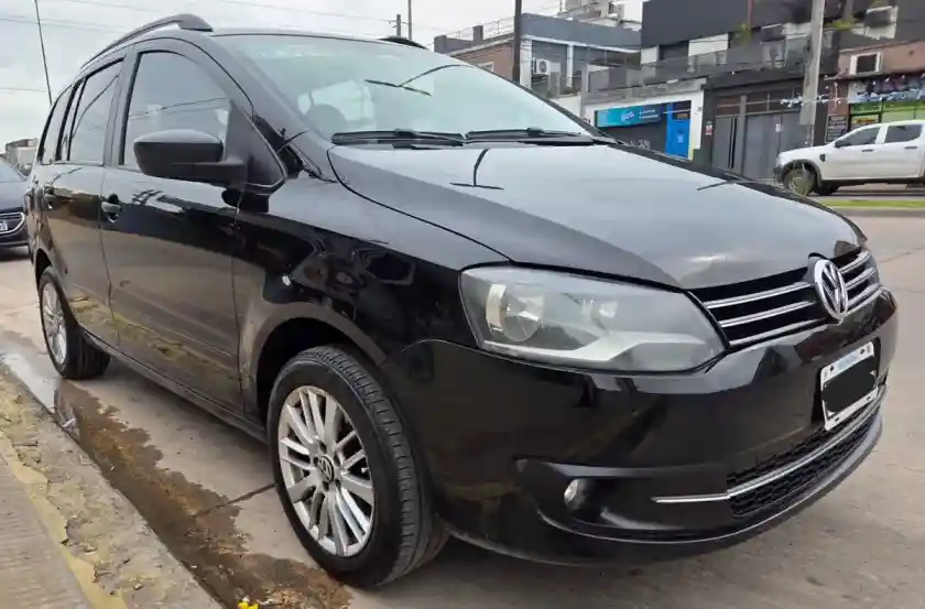 Volkswagen Suran 1.6 Trendline 2013 - foto 4