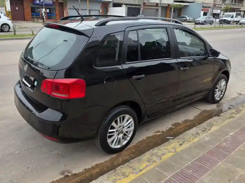 Volkswagen Suran 1.6 Trendline 2013 - foto 5