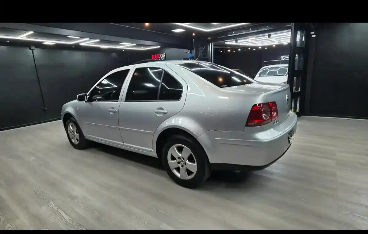 Volkswagen Bora 2.0 Trendline 115Cv 2014 - foto 2