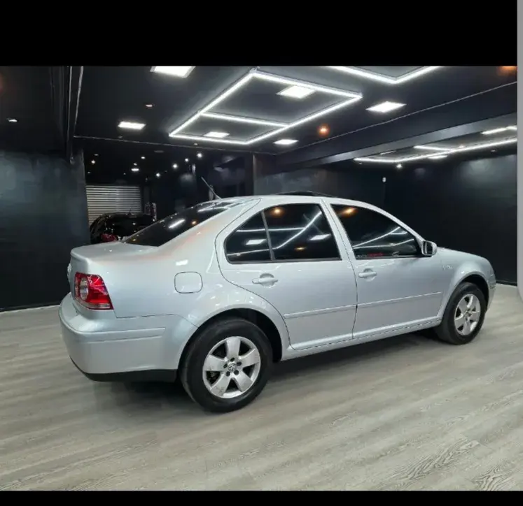 Volkswagen Bora 2.0 Trendline 115Cv 2014 - foto 3