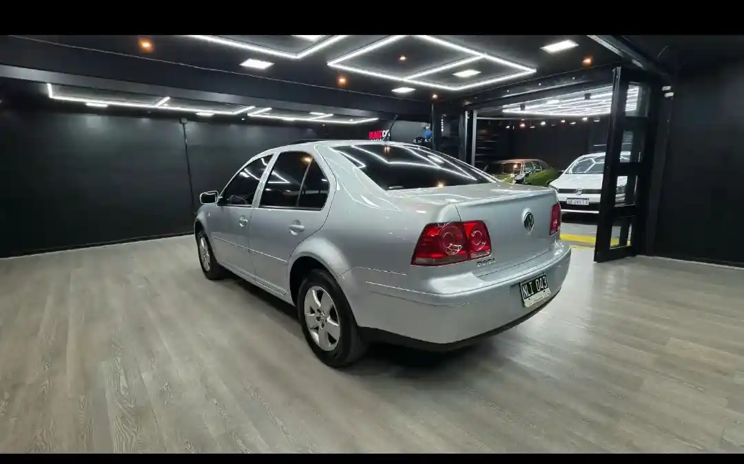 Volkswagen Bora 2.0 Trendline 115Cv 2014 - foto 5