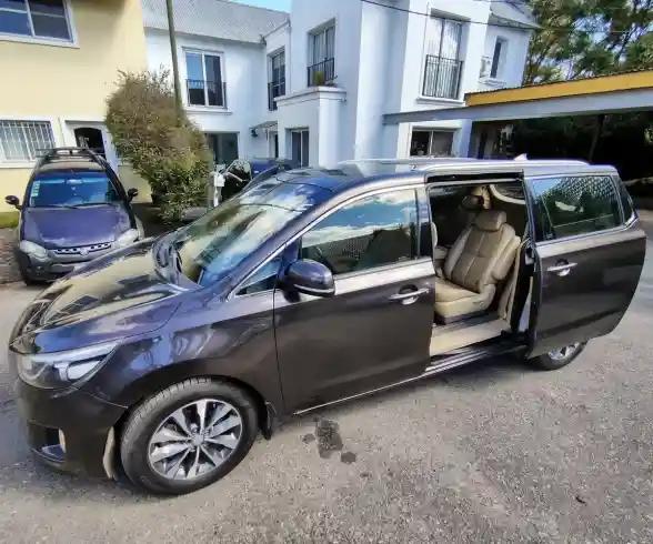 Kia Carnival 2016 - foto 1