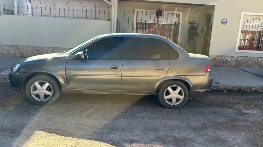 Chevrolet Classic 1.4 Lt Pack 2010 - foto 3