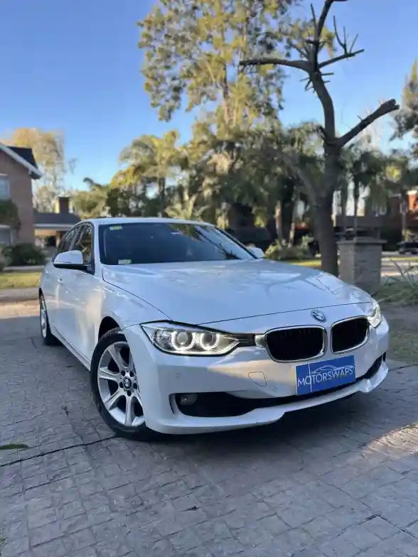 Bmw 320 2.0 320I Sedan 184Cv 2013 - foto 2