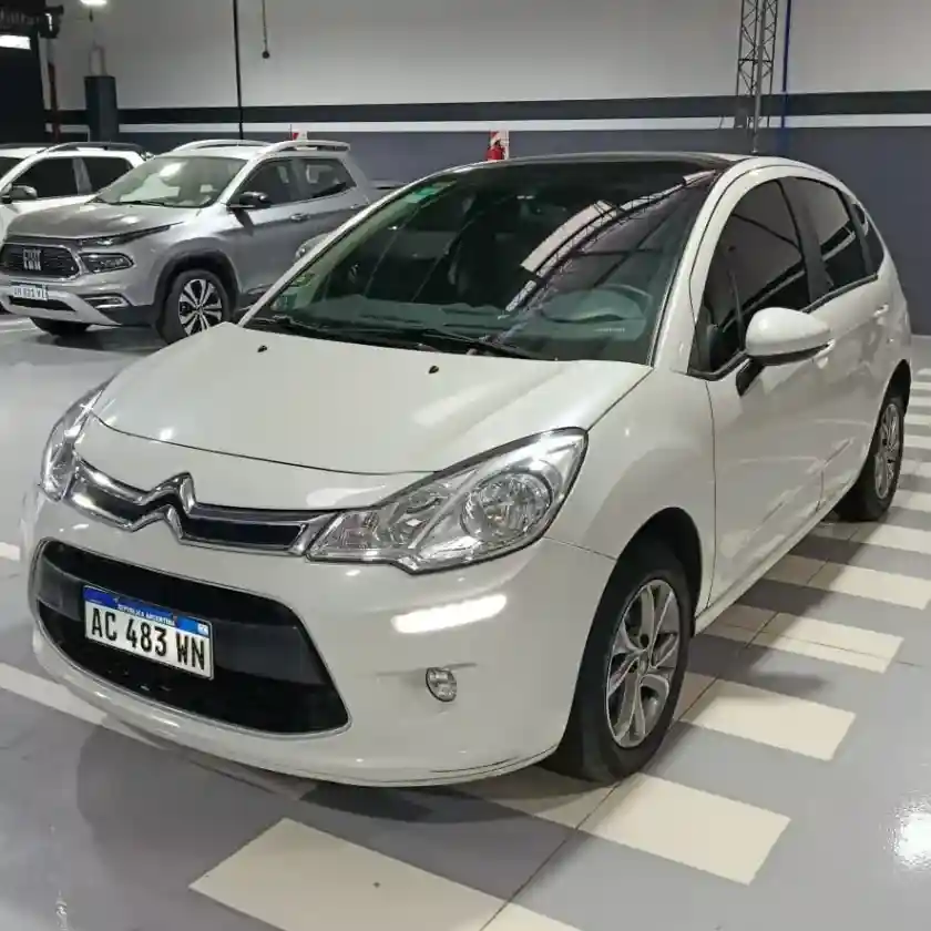 Citroën C3 1.6 Vti 115 At6 Feel 2018 - foto 1