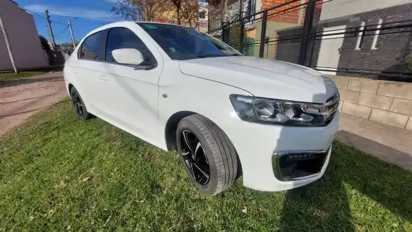 Citroën C-Elysée 1.6 Feel Vti 115 2018 - foto 2