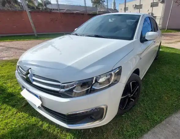 Citroën C-Elysée 1.6 Feel Vti 115 2018 - foto 3