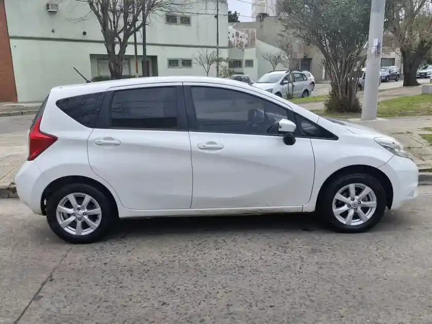 Nissan Note 1.6 Sense 110Cv 2016 - foto 2