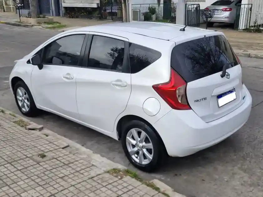 Nissan Note 1.6 Sense 110Cv 2016 - foto 5