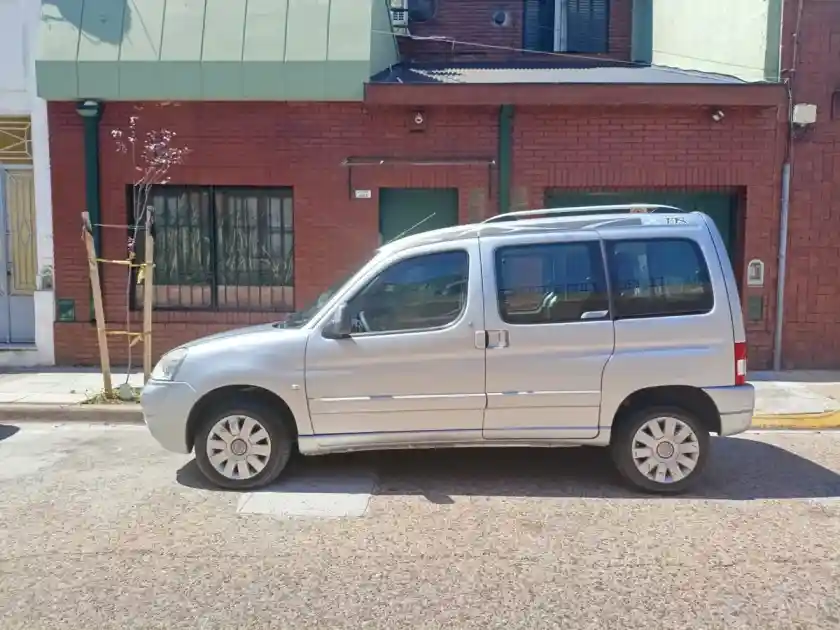 Citroën Berlingo Multispace 1.6 Xtr Hdi 92Cv 2016 - foto 2