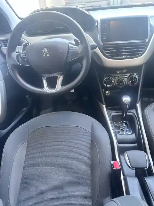 Peugeot 2008 1.6 Allure Tiptronic 2016 - foto 2
