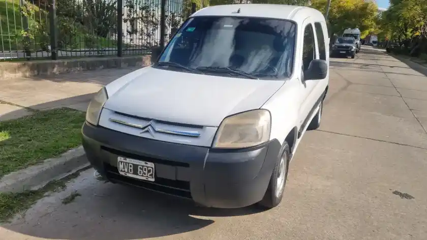 Citroën Berlingo Furgon 1.6 Hdi 92Cv Am53 2013 - foto 2