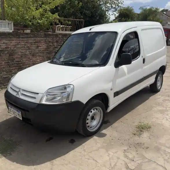 Citroën Berlingo Furgon 1.6 Vti 115 Business 2021 - foto 1