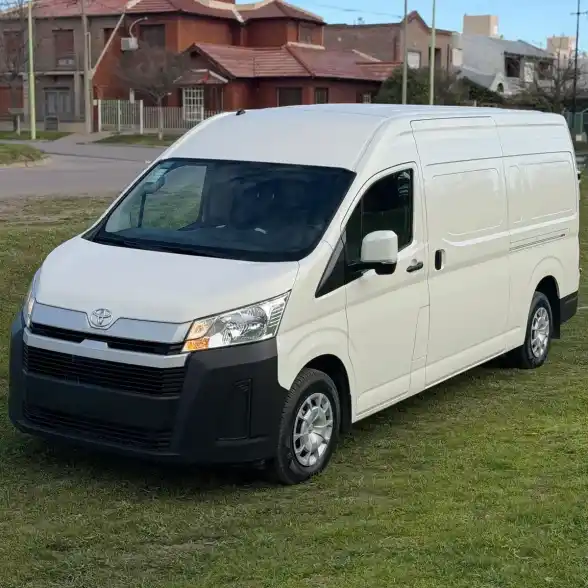 Toyota Hiace 2025 - foto 1