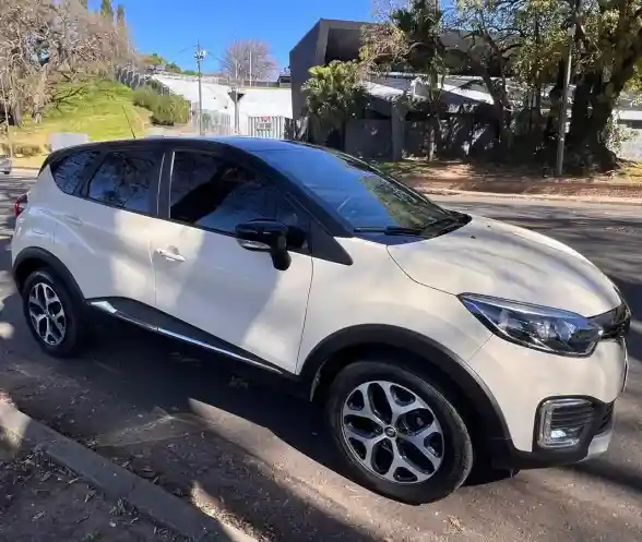 Renault Captur 2.0 Intens Manual 2021 - foto 2