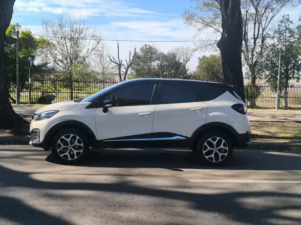 Renault Captur 2.0 Intens Manual 2021 - foto 4