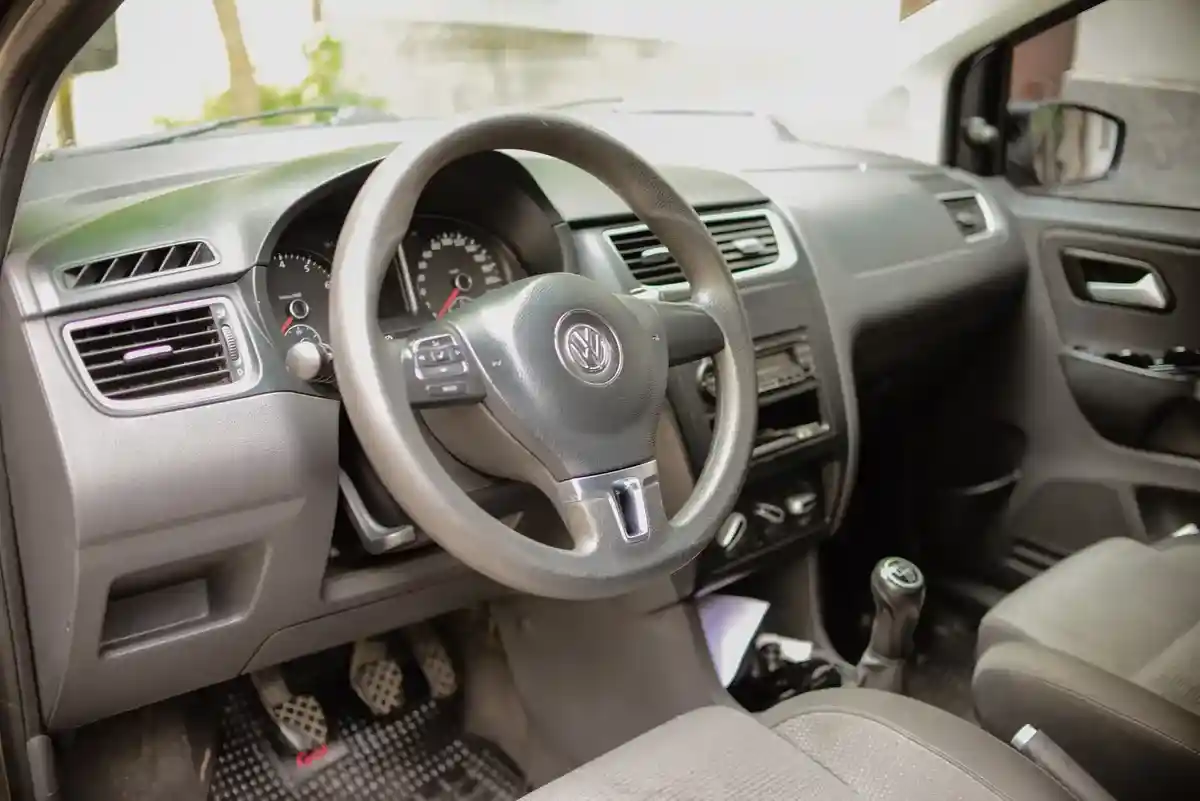 Volkswagen Suran 1.6 Comfortline 101Cv 11A 2011 - foto 2