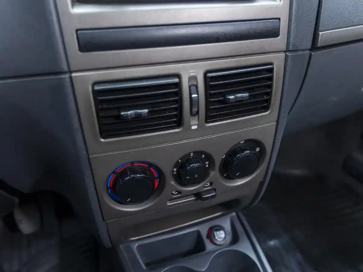Fiat Siena 1,4 Attractive Be 2011 - foto 5