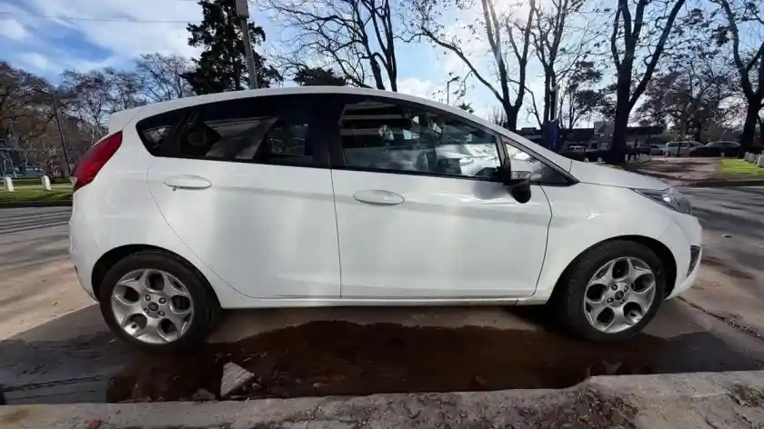 Ford Fiesta Kinetic 1.6 Design 120Cv Titanium 2013 - foto 3