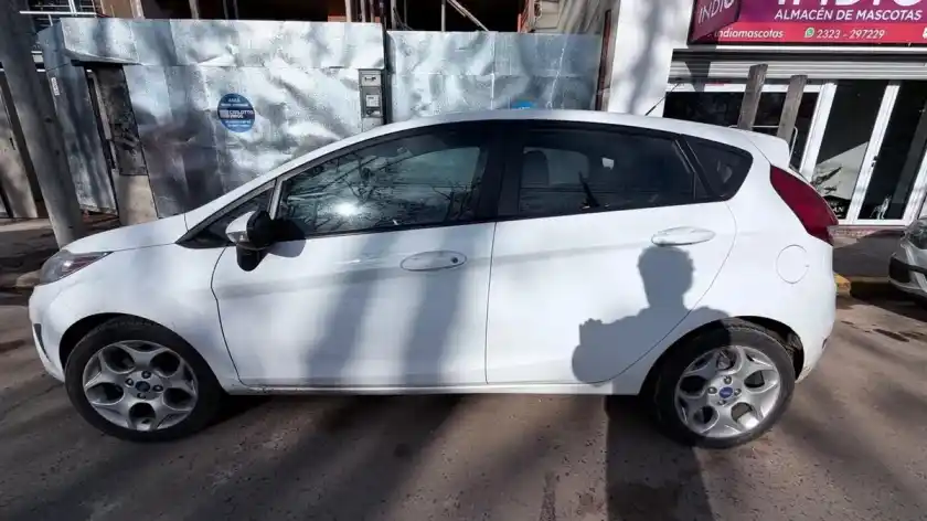 Ford Fiesta Kinetic 1.6 Design 120Cv Titanium 2013 - foto 4